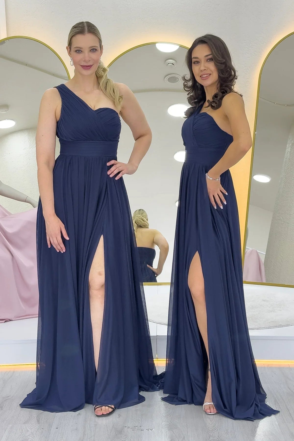 Women's Navy Blue Tek Omuz Piliseli Flared Evening Gown