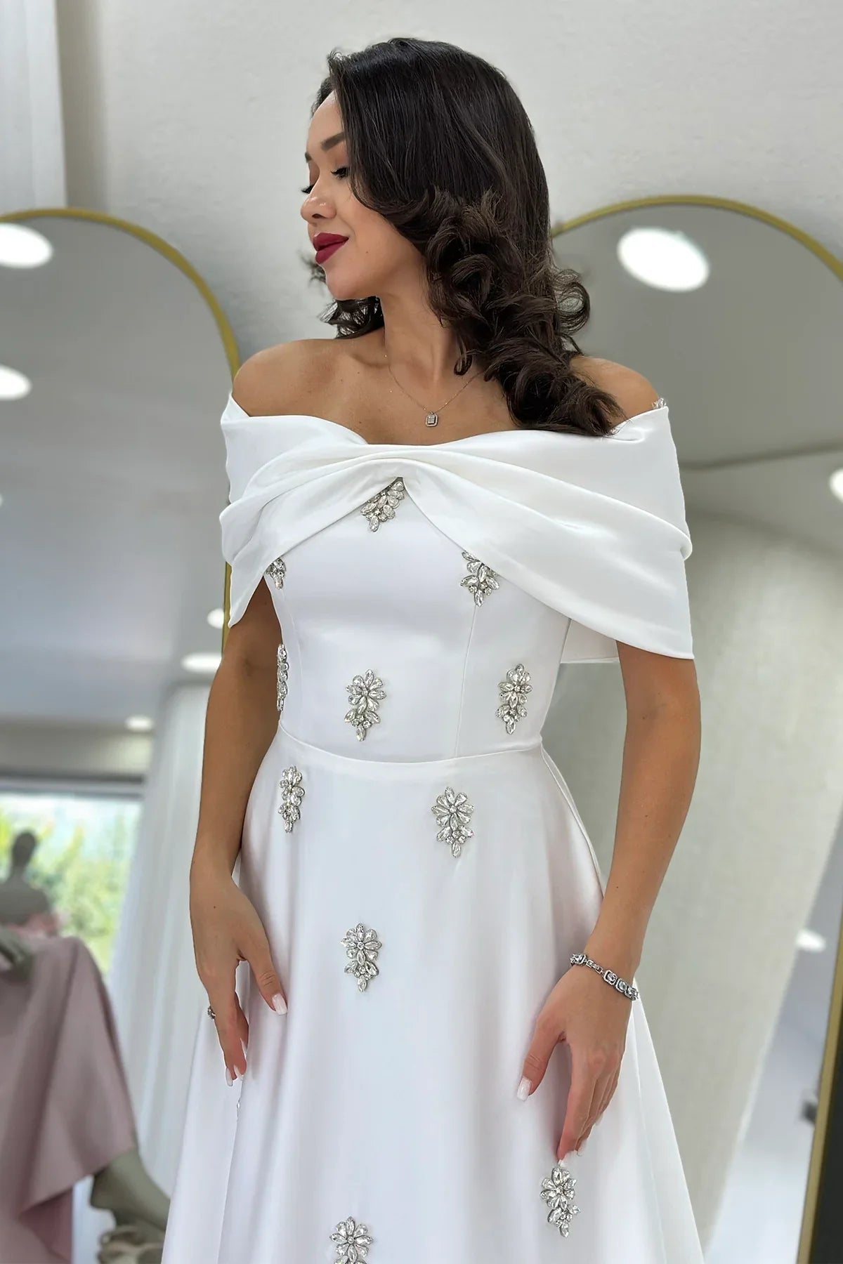 Women's White Fiyonk Neck Crystal Embellished Satin Evening Gown