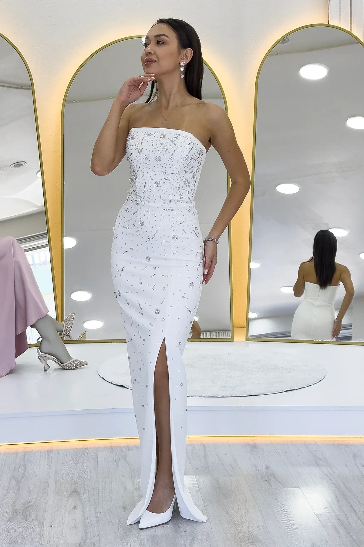 Women's White Strapless Taş işlemeli Slit Evening Gown