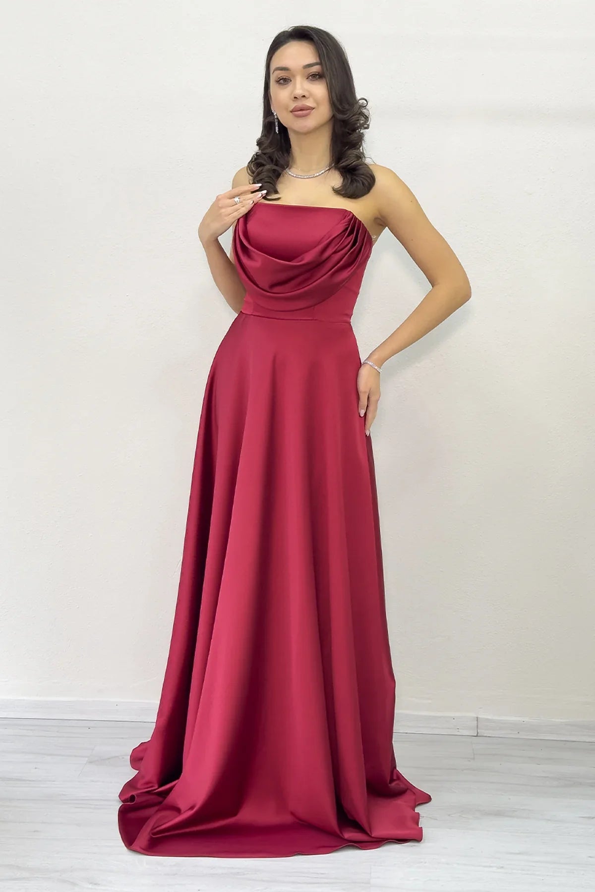 Women's Burgundy Strapless Satin Long Evening Gown