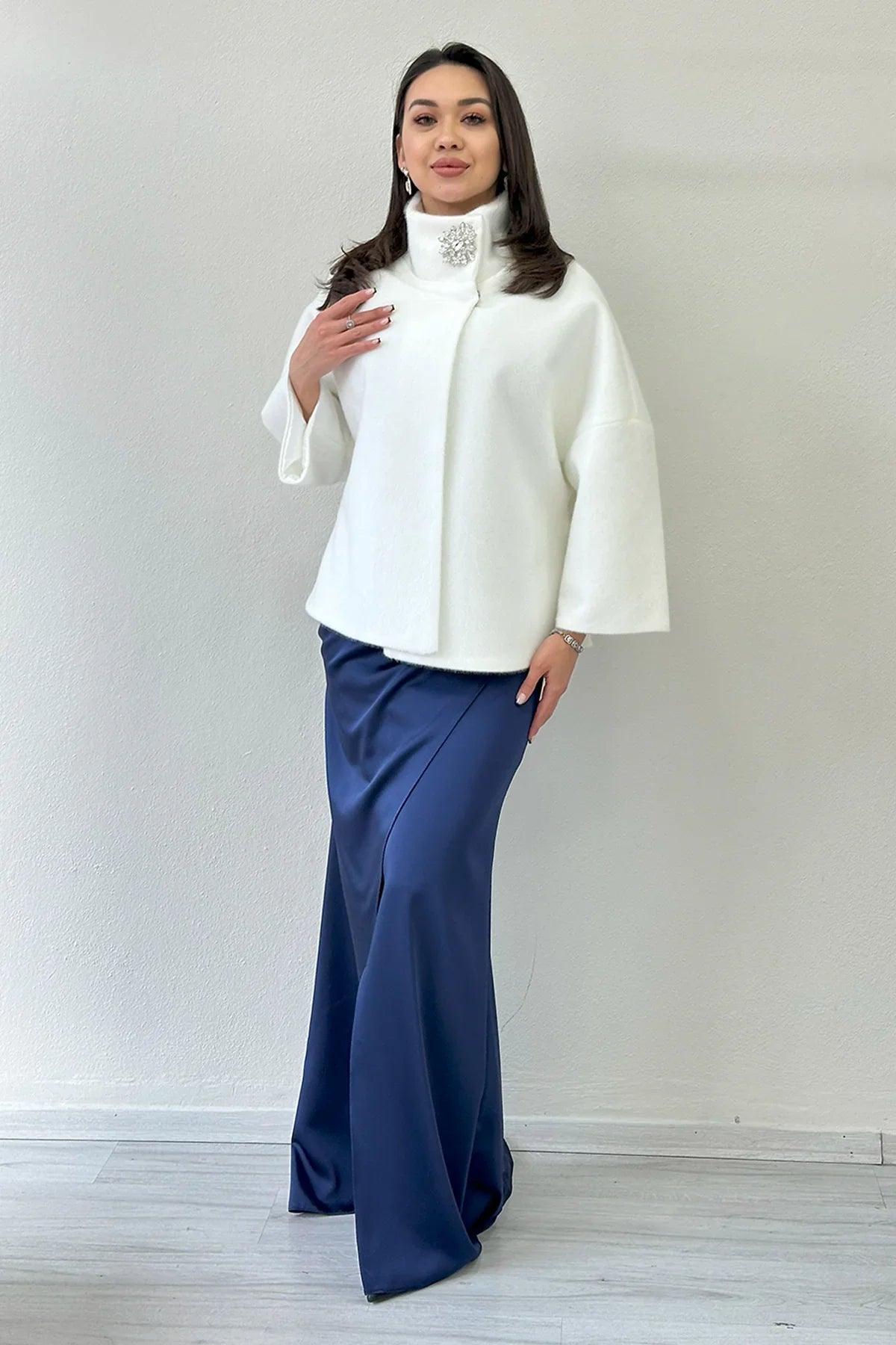 Women's White High Neck Crystal Embellished Evening Gown Fur Coat