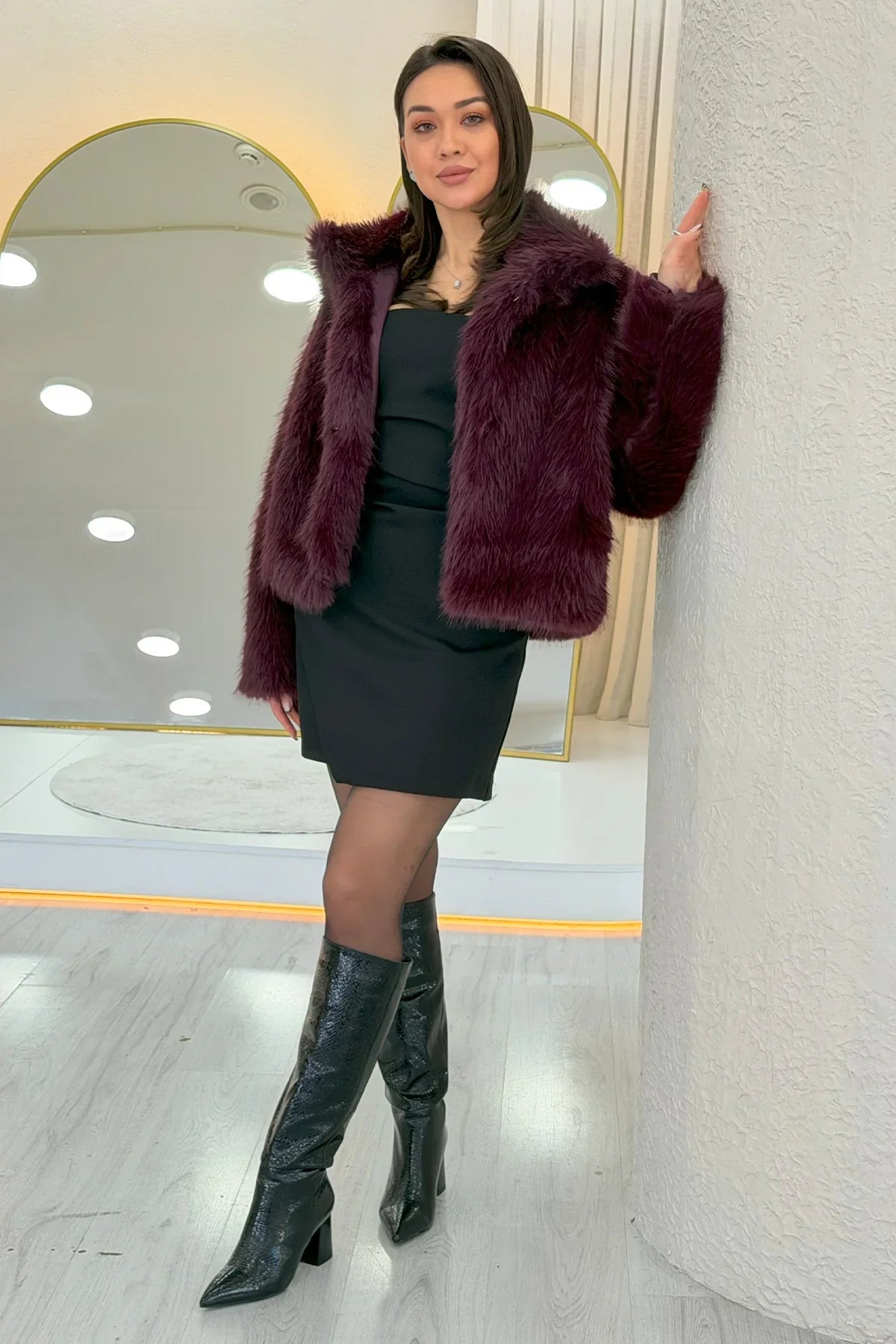 Women's Short Plum Faux Fur Jacket
