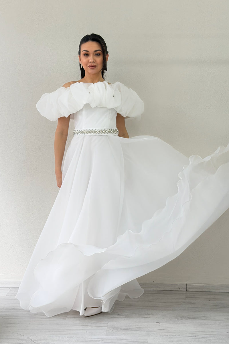 White Ruffled Collar Stone Belt Detail Tulle Wedding Princess Dress