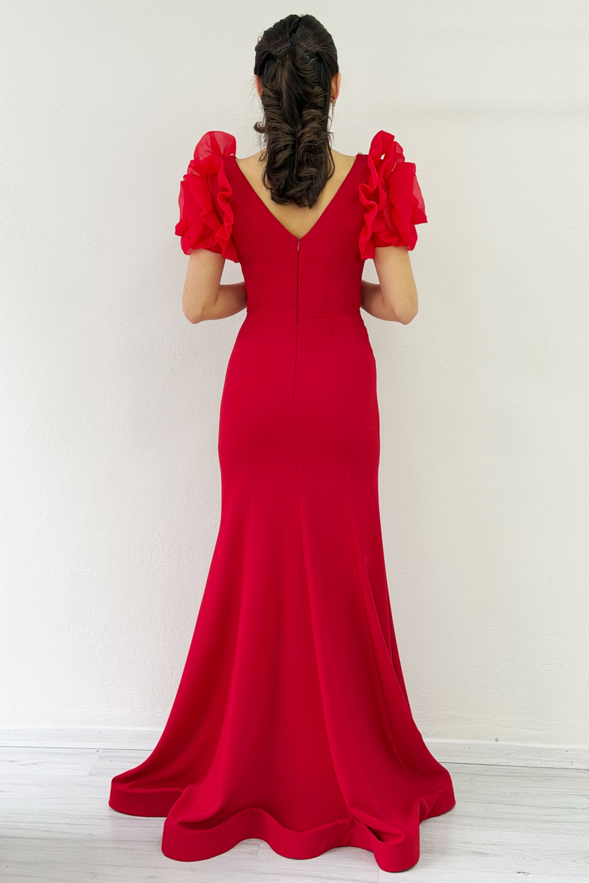 Red Shoulder Rose Detail V-Neck Stone Embroidered Slit Evening Dress