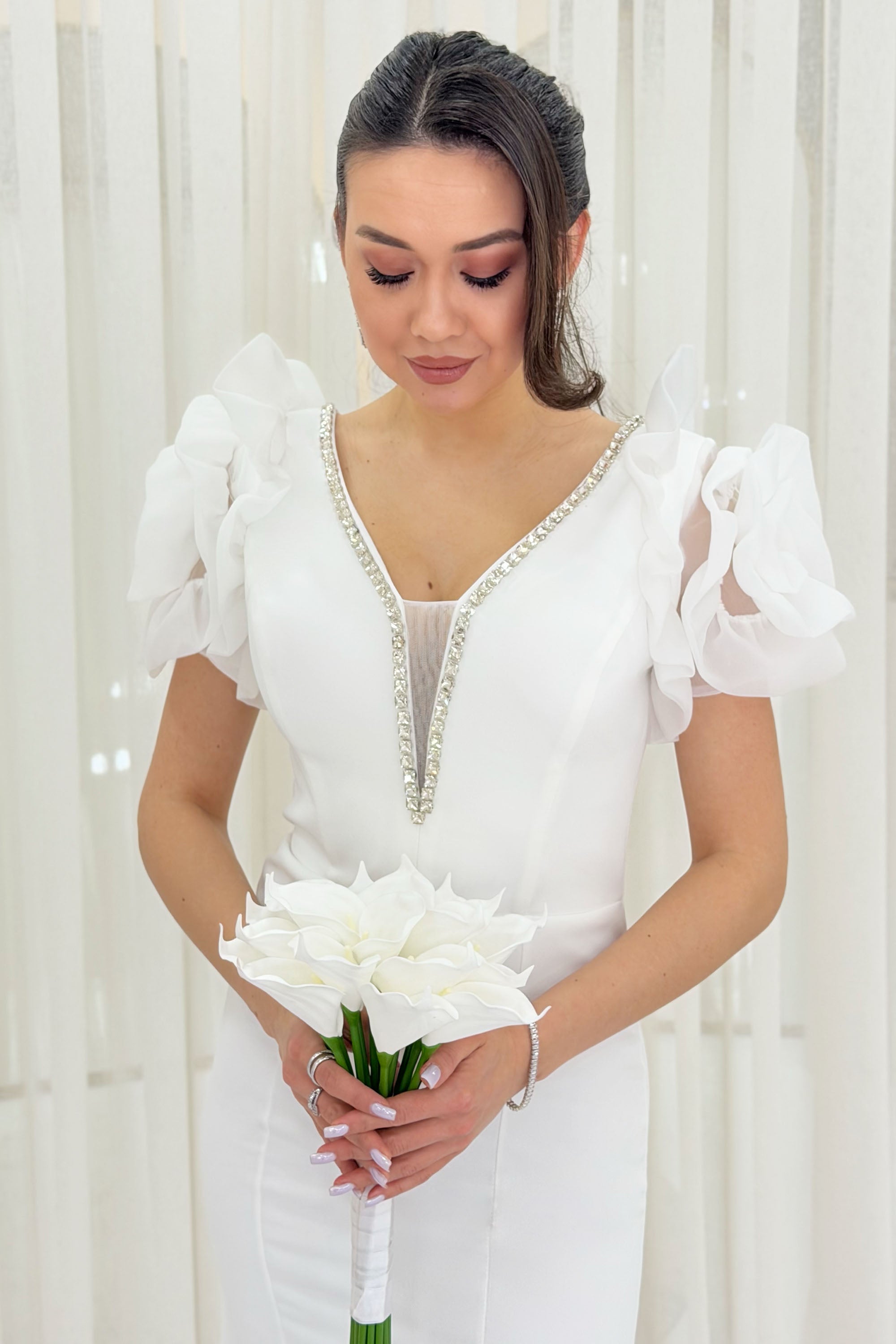 White Shoulder Rose Detail V-Neck Stone Embroidered Slit Wedding Dress
