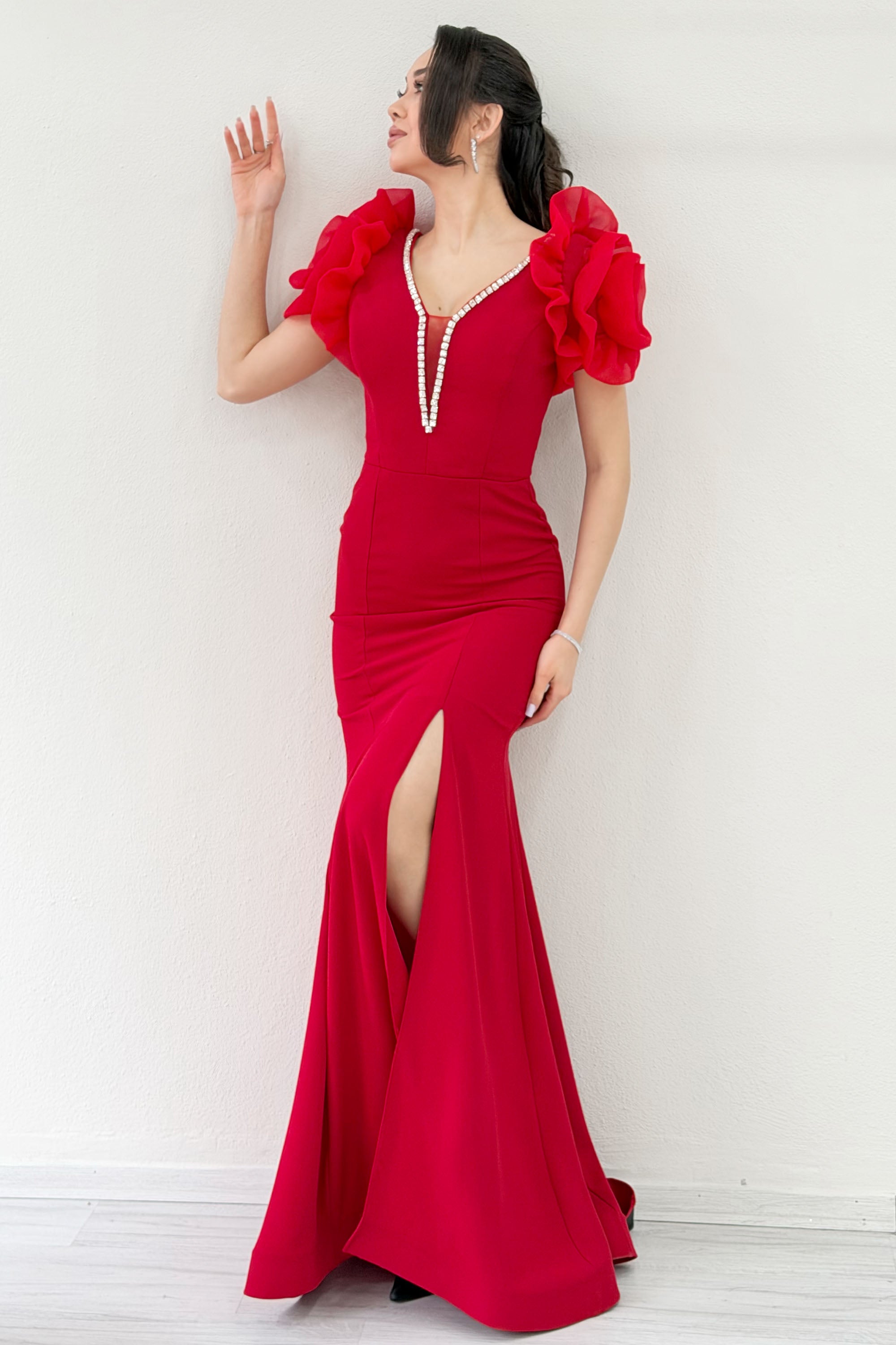 Red Shoulder Rose Detail V-Neck Stone Embroidered Slit Evening Dress