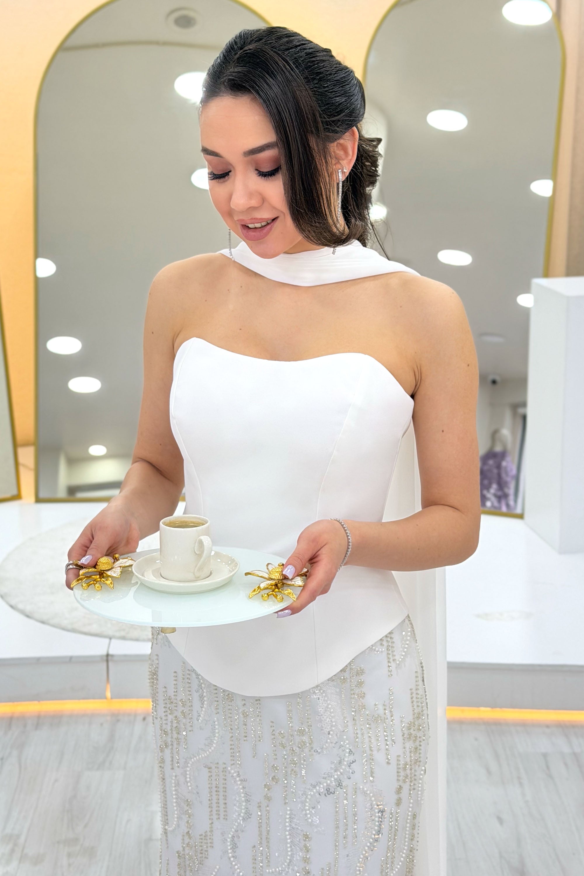 White Strapless Shawl-Detailed Embroidered Long Wedding Dress