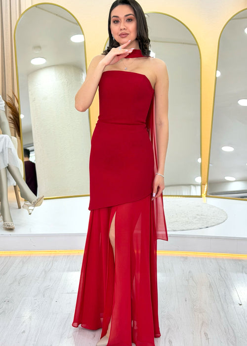 Rotes, mit Schal verziertes, trägerloses Abendkleid aus Tüllrock mit asymmetrischem Schnitt