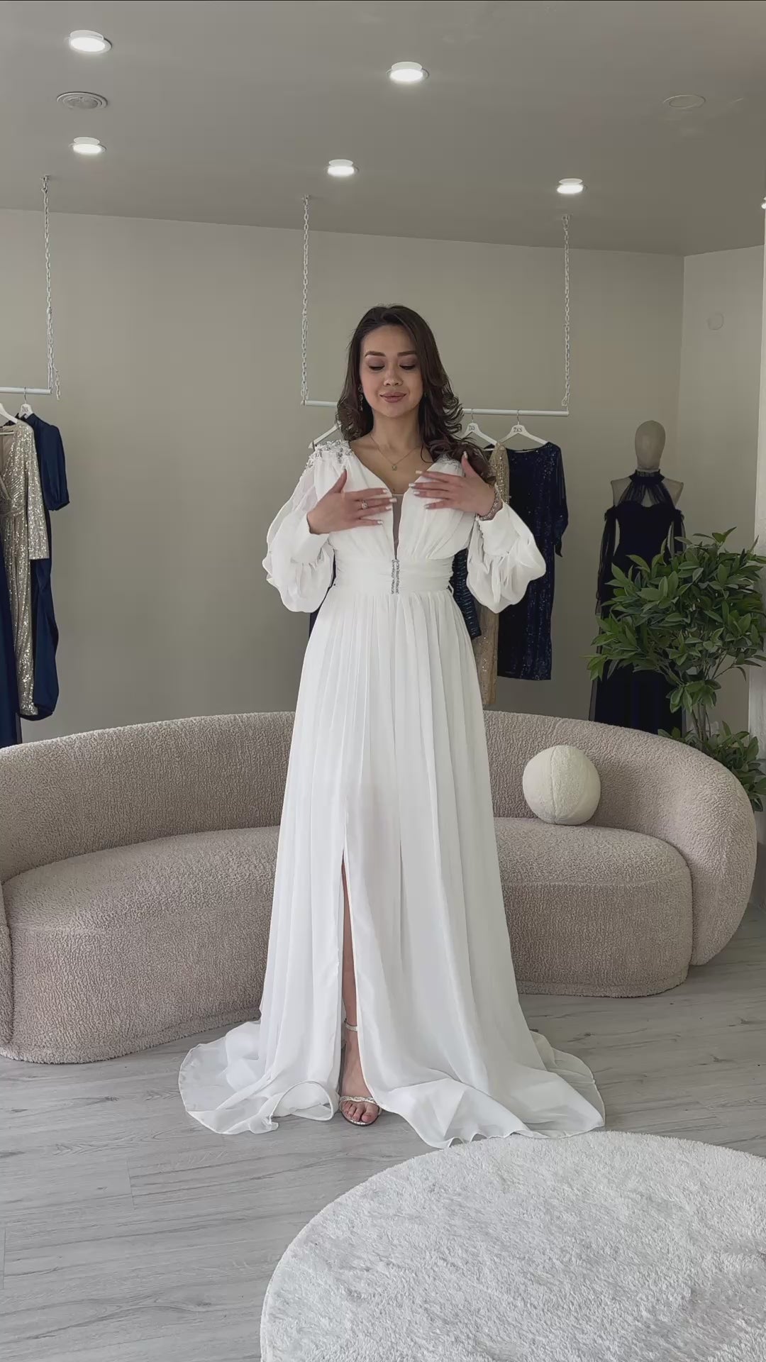 Women's White Güpür Sleeve Detaillı Slit Chiffon Evening Gown