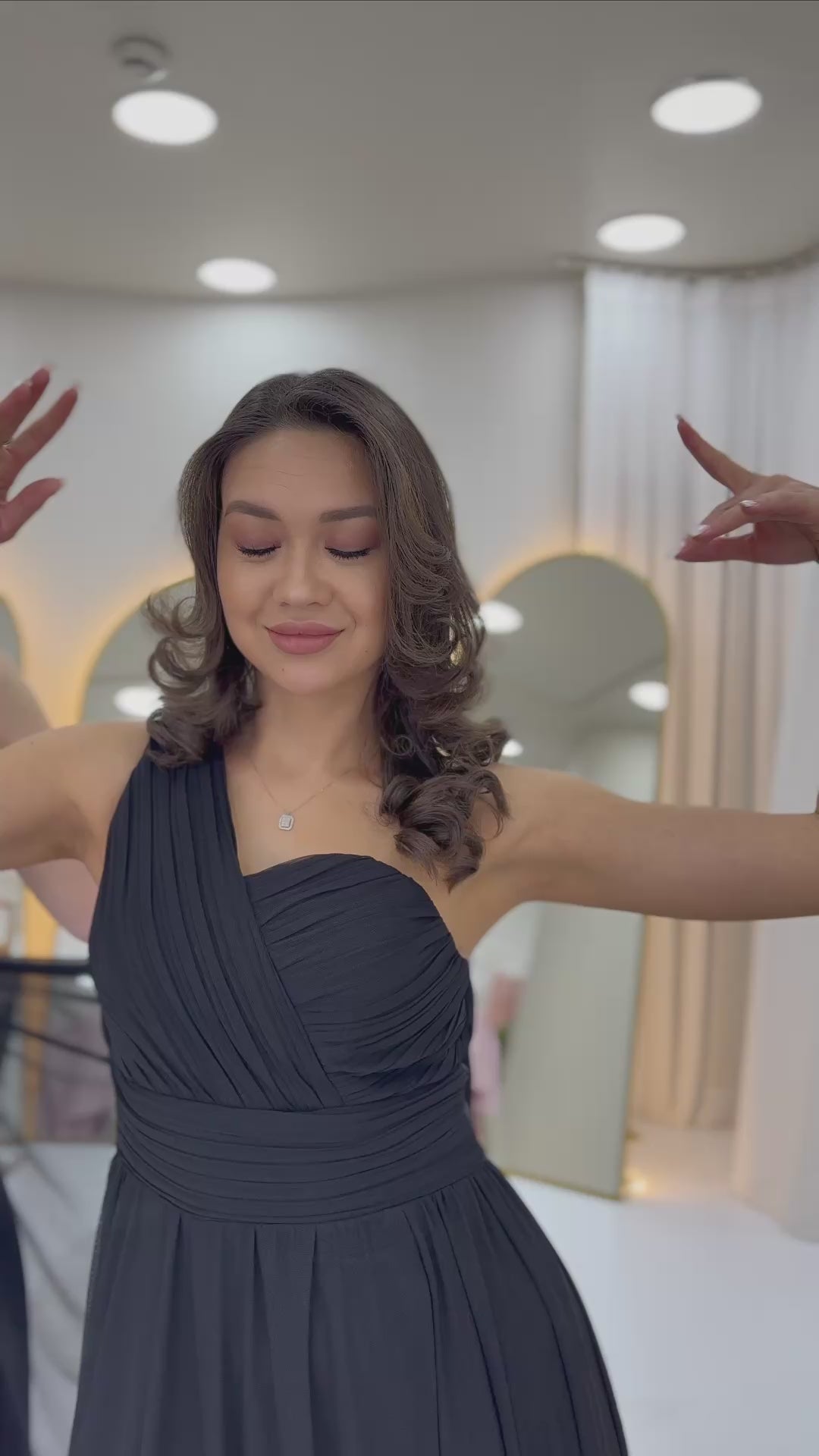 Women's Black Tek Omuz Pleated Flared Evening Gown