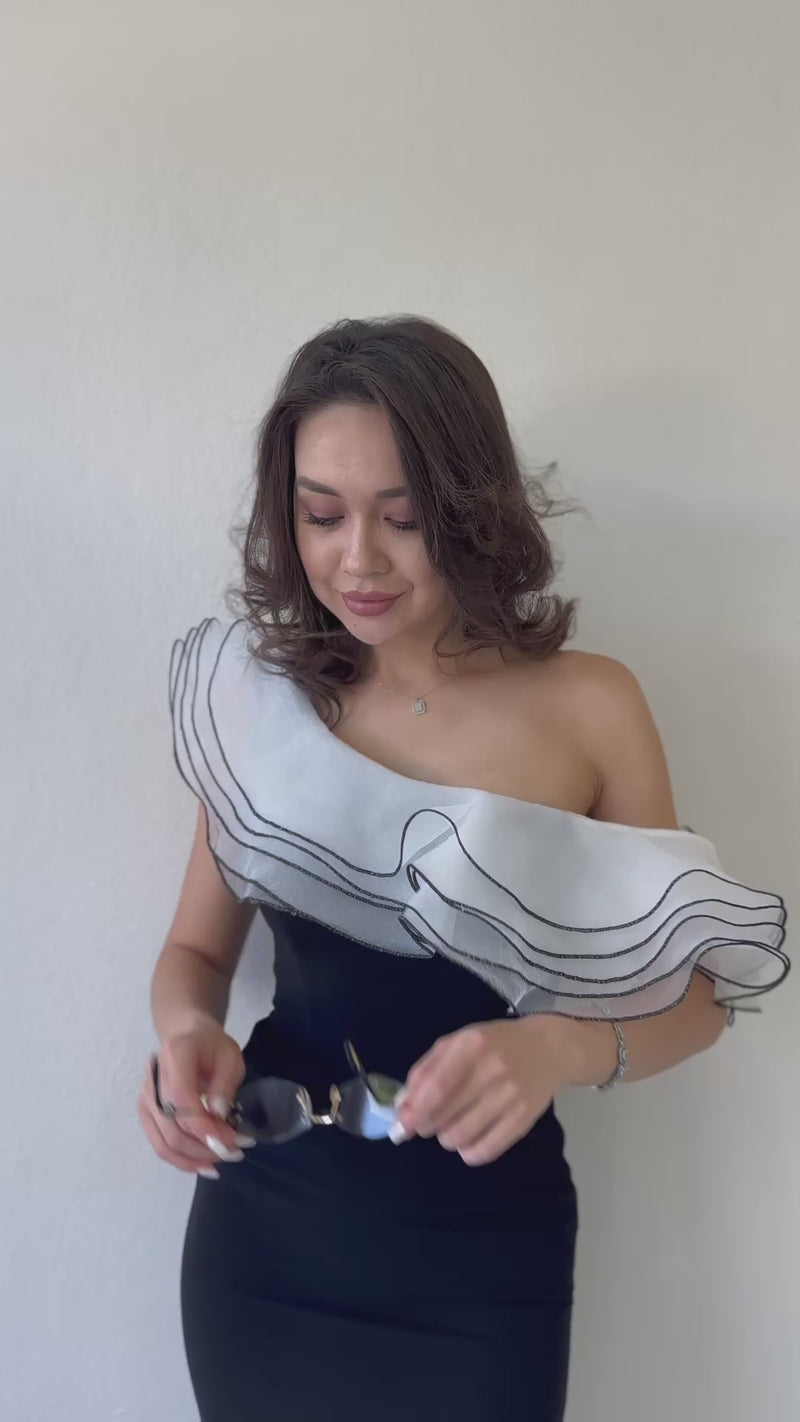 Women's Black Tek Omuz Ruffle Şerit Detaillı Midi Pencil Dress