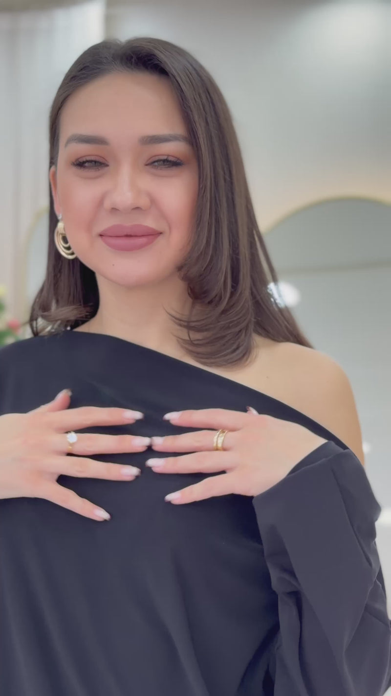 Women's Black Batwing Sleeve Gold Aksesuar Boat Neck Slit Midi Dress